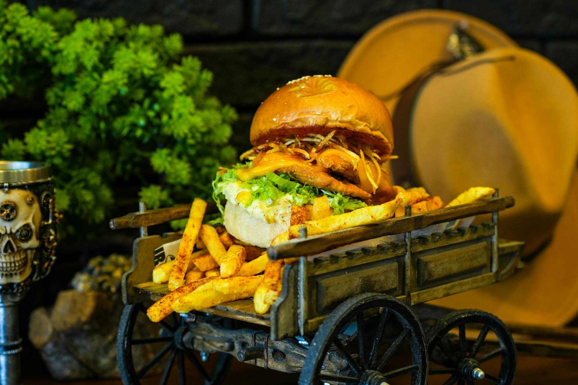 Orlando Theme Park Dining Guide: Best Restaurants & Food Tips (2026)