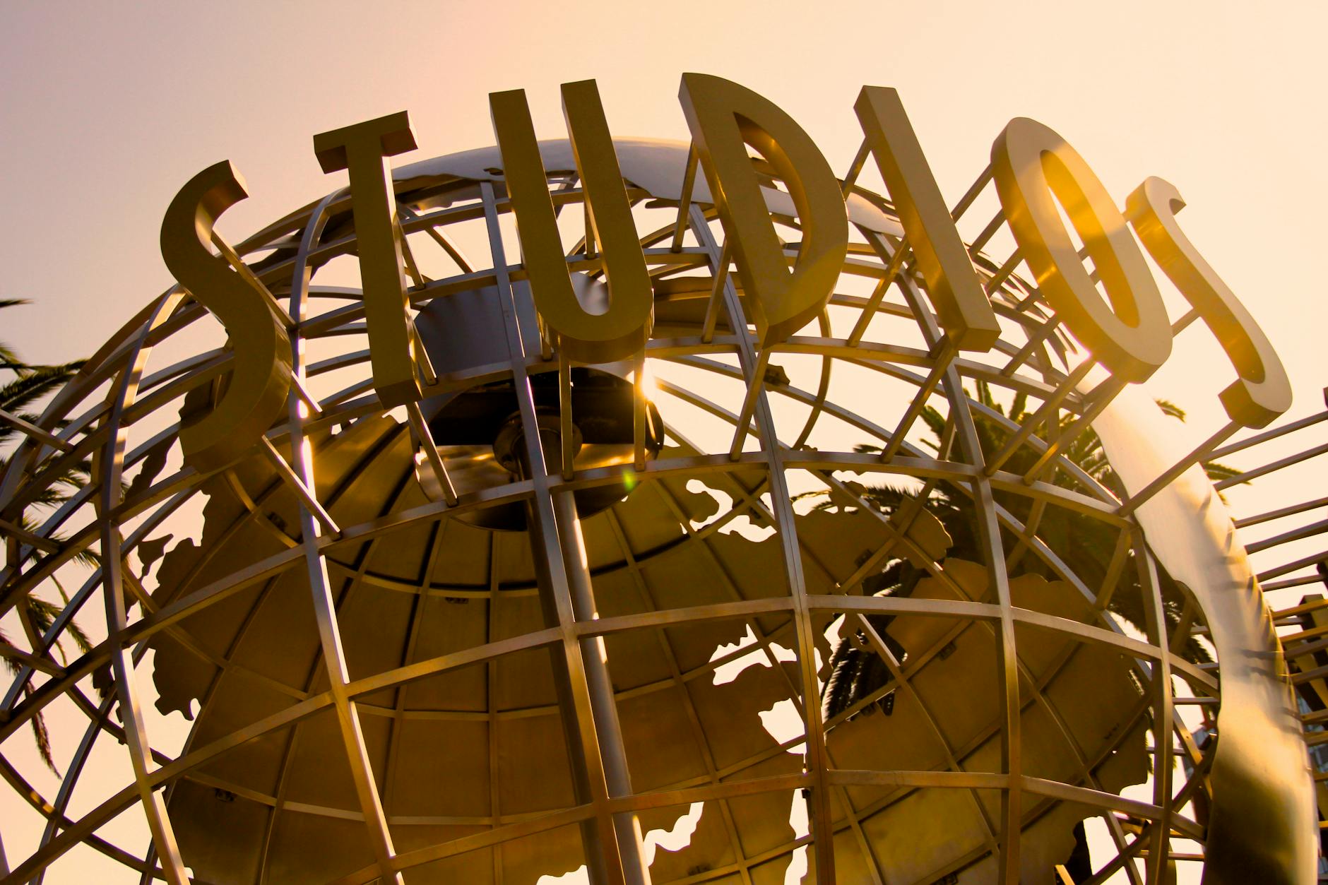 Universal Orlando Resort attractions including Hogwarts Castle and roller coasters
