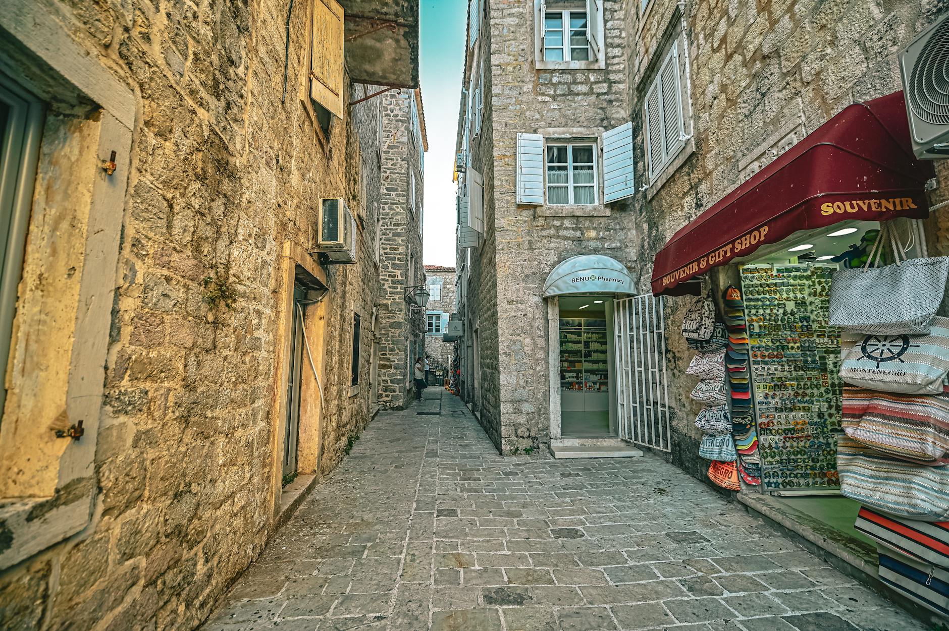Diagon alley cobblestone shop street