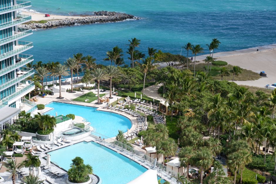 Resort hotel pool florida (On-Property vs Off-Property Hotels in Orlando)