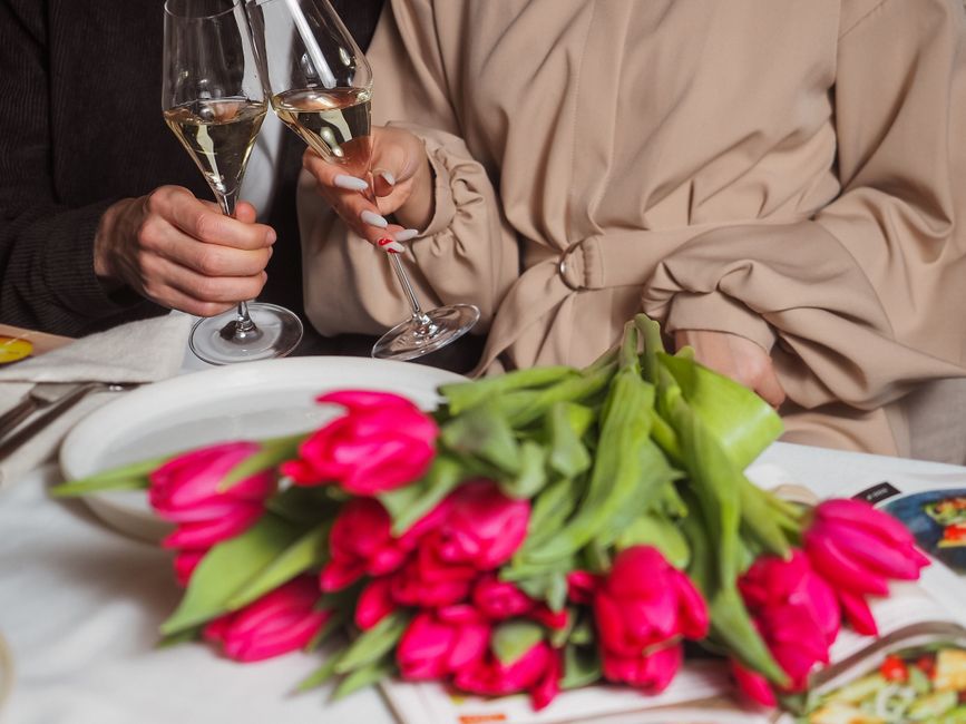 Romantic dinner couple (Orlando for Adults & Couples)