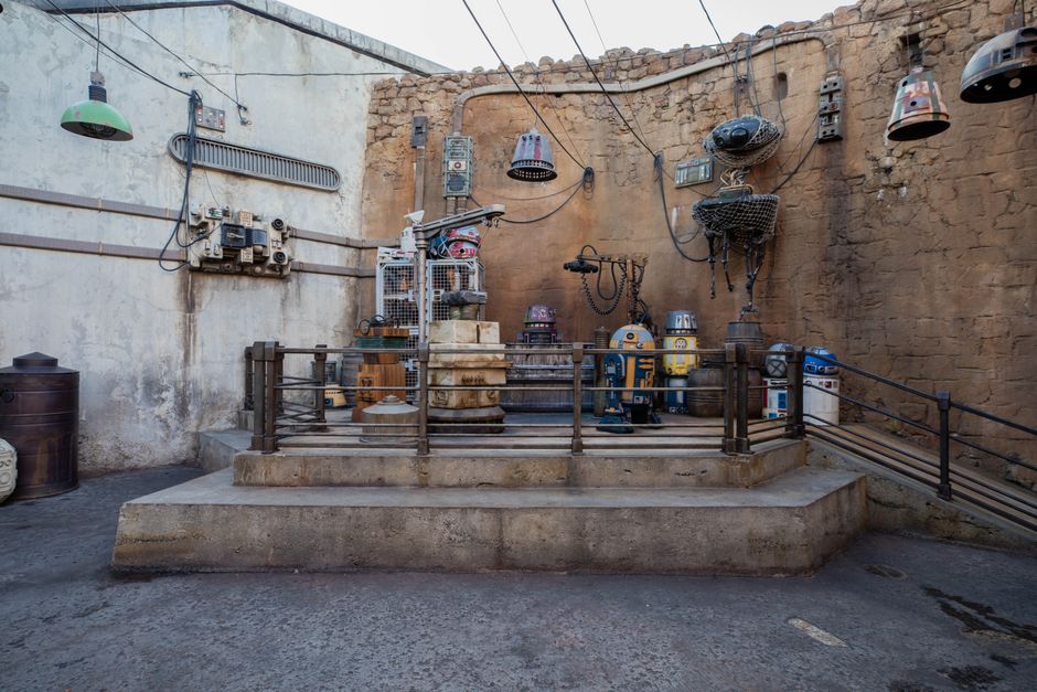 Theme park movie set (Universal Studios Florida Complete Guide)